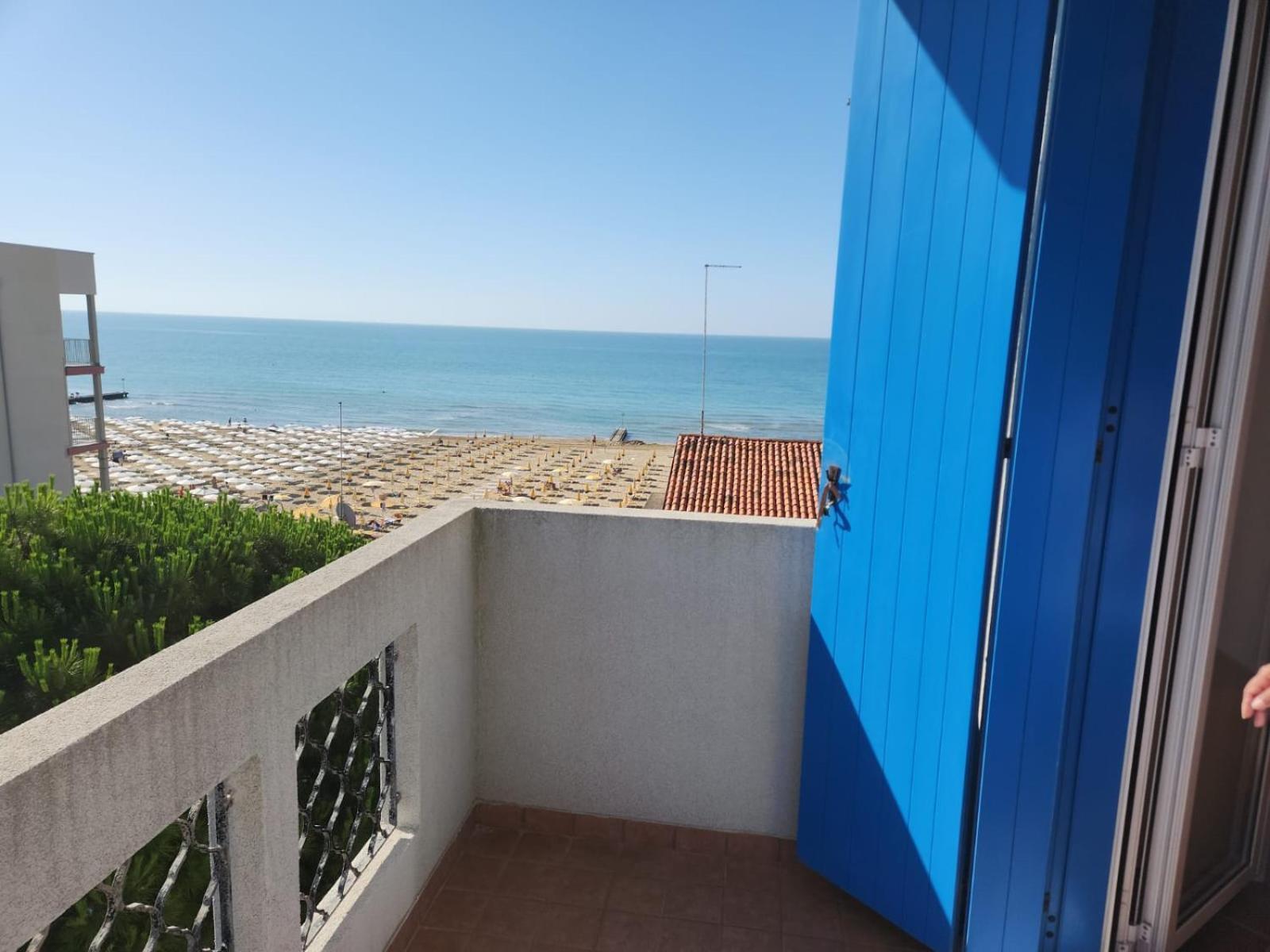 Residence Ambra Lido di Jesolo Exteriör bild